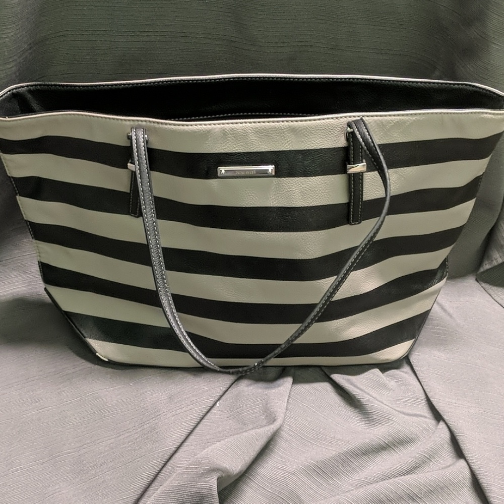 Tote